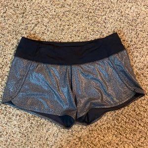 Lulu lululemon shorts 2.5” speed up runner 8 like new worn once